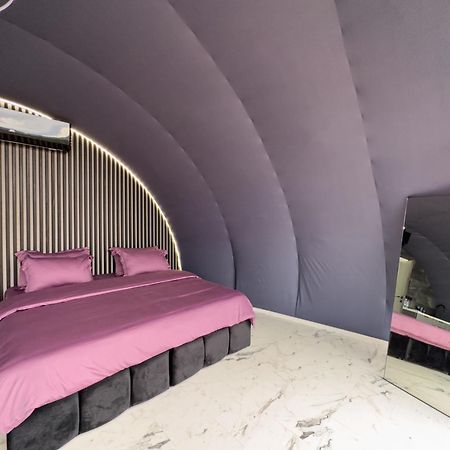Wellland Hotel Yaremche Bagian luar foto