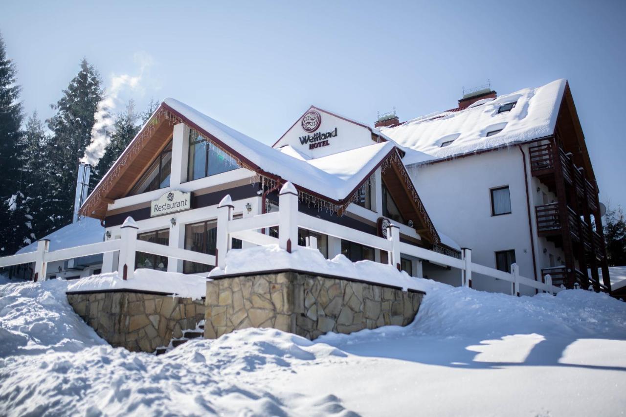 Wellland Hotel Yaremche Bagian luar foto