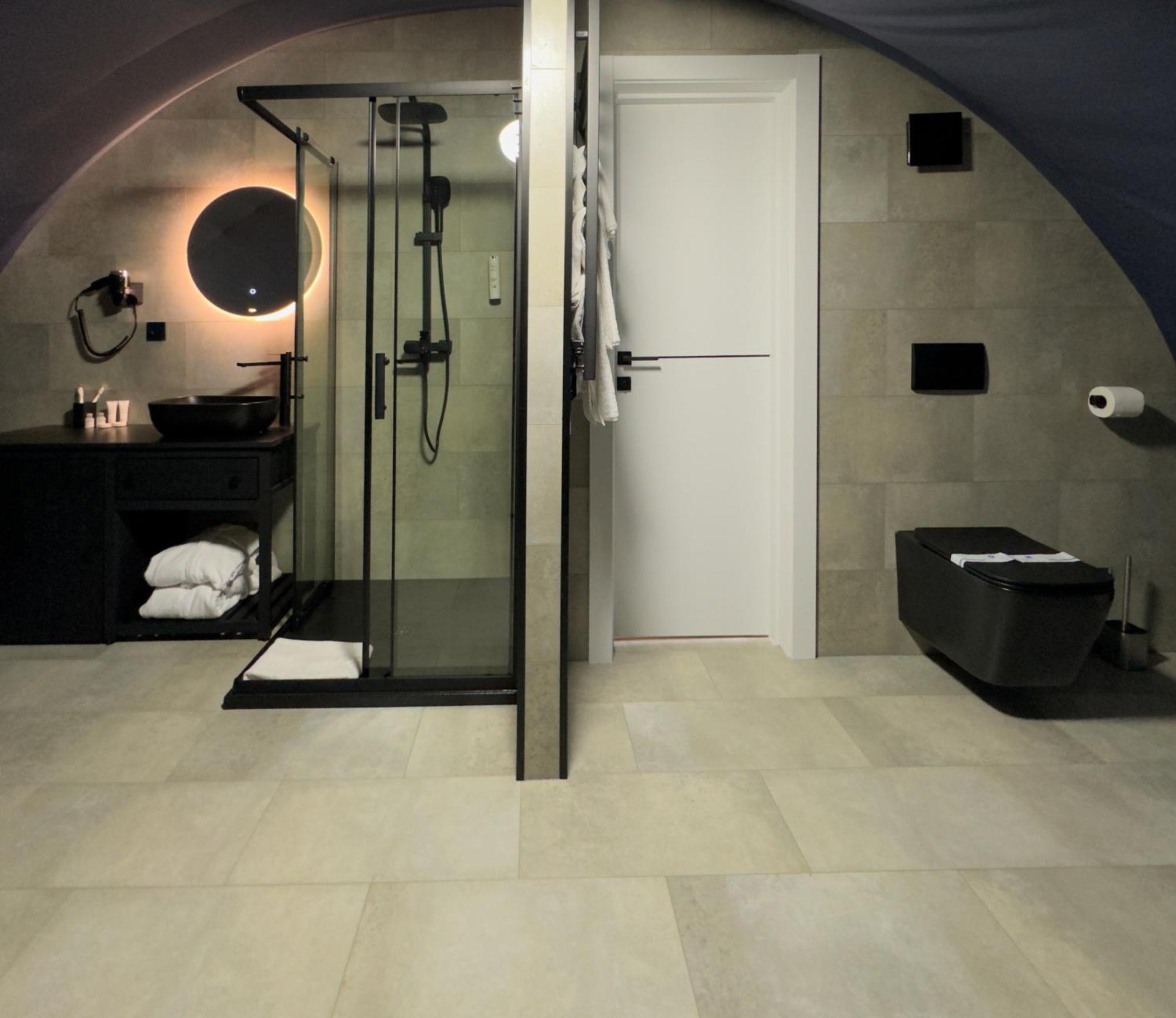 Wellland Hotel Yaremche Bagian luar foto